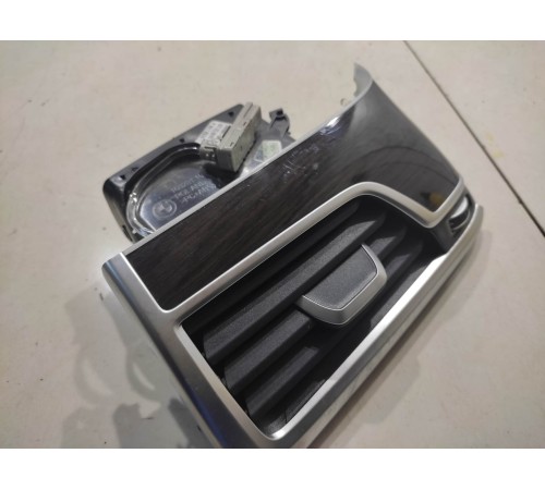 Воздушный дефлектор(левый)