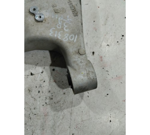 Рычаг подвески(задний правый)