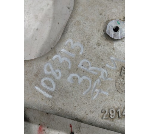 Рычаг подвески(задний правый)