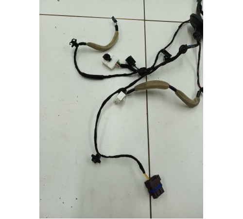 Электропроводка двери передняя правая