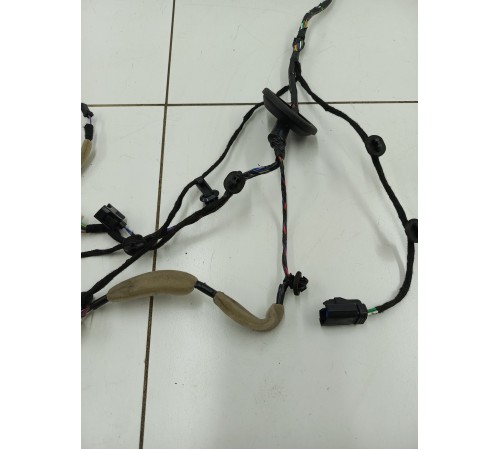 Электропроводка двери передняя правая
