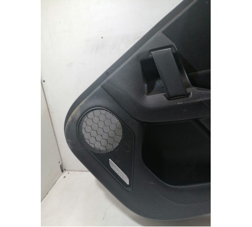 Обшивка двери задняя правая