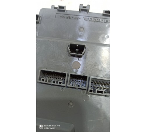 Блок предохранителей и реле