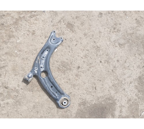 Рычаг передний правый