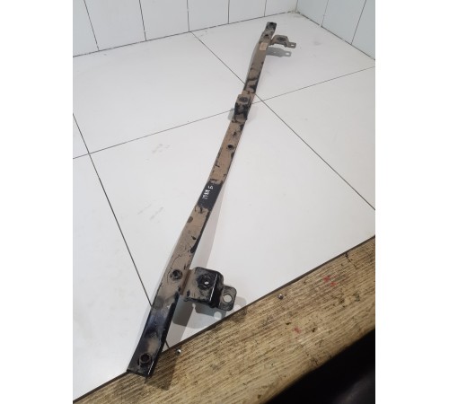 Усилитель бампера нижний