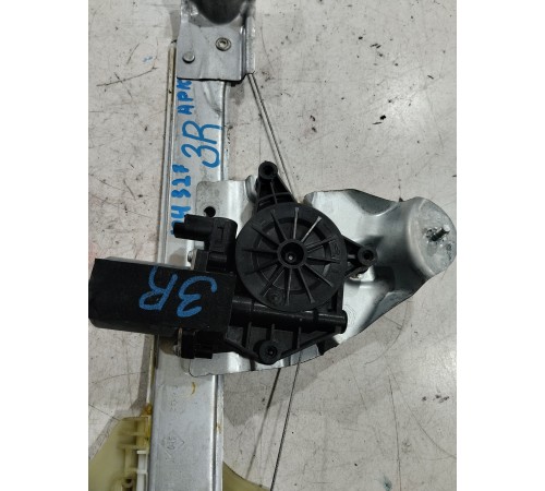 Стеклоподъемник (задний правый)