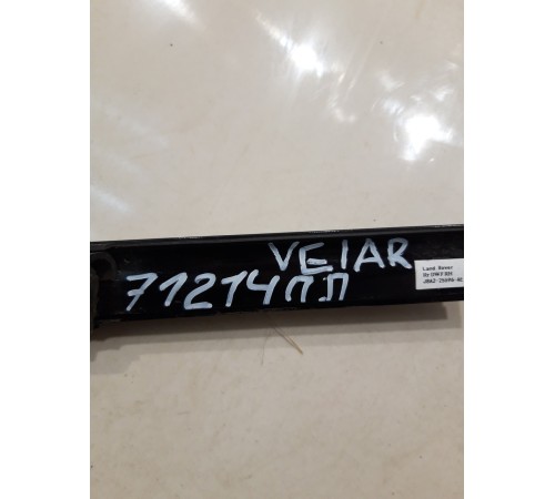 Накладка передней правой двери наружняя