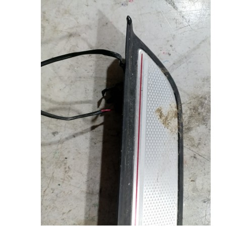 Накладка порога с подсветкой передняя правая