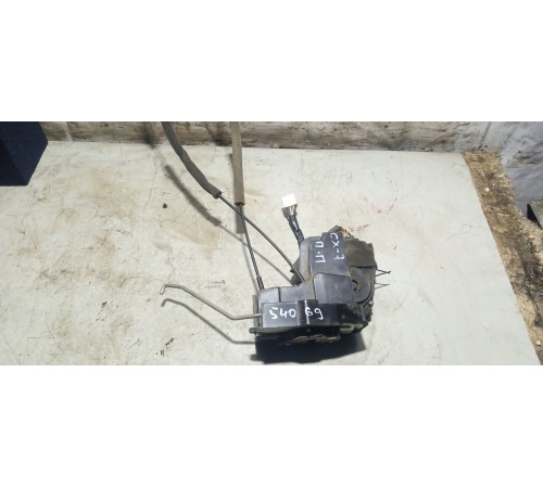 Замок двери передней правой