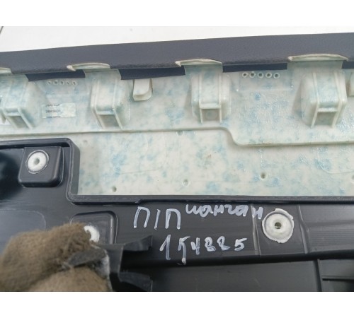 Обшивка двери передняя правая