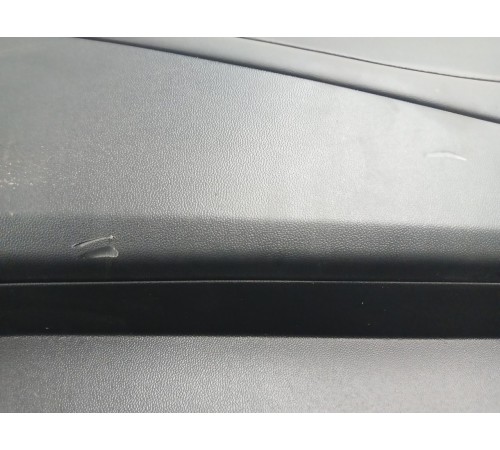 Обшивка двери передняя правая