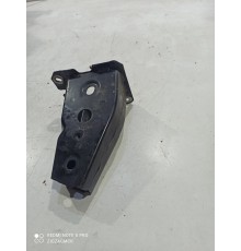 Кронштейн(крепление) усилителя переднего бампера левый