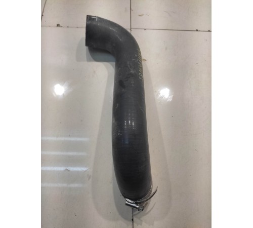 Патрубок системы охлаждения