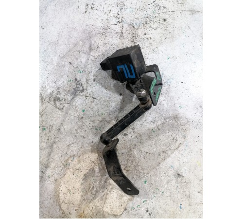 Датчик высоты дорожного просвета передний левый