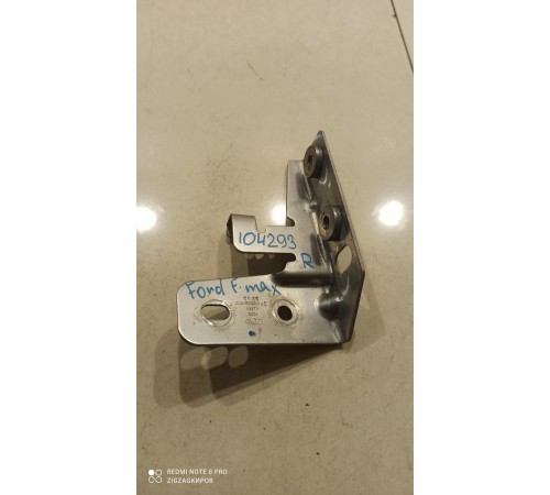 Кронштейн(крепление) консоли крыши правый