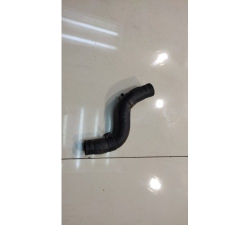 Патрубок системы охлаждения