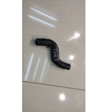 Патрубок системы охлаждения