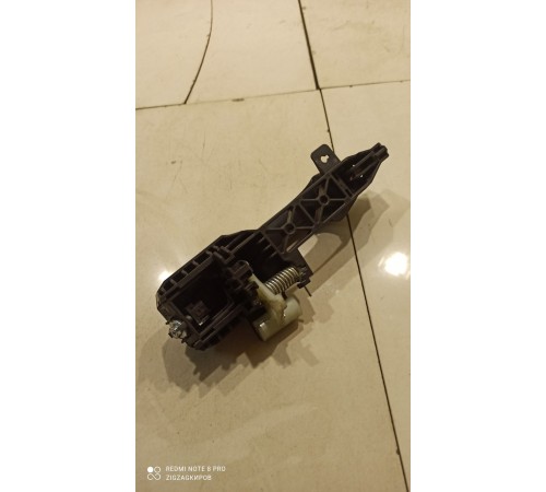 Ручка двери (передняя правая внешняя)