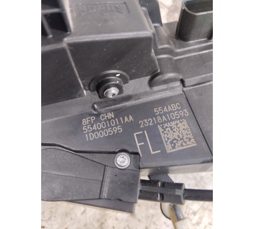 Замок двери передний левый