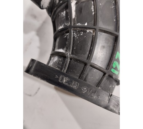 Патрубок воздушного фильтра