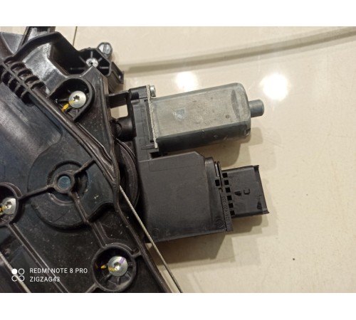 Стеклоподъемник (передний, левый)