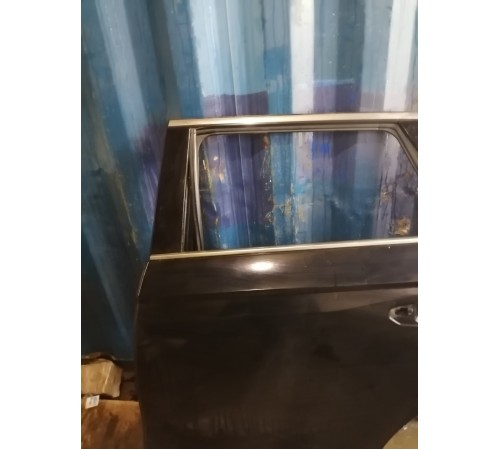 Дверь задняя левая