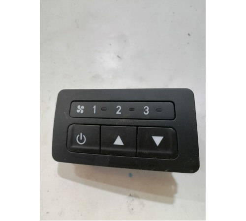 Блок управления климатом задний