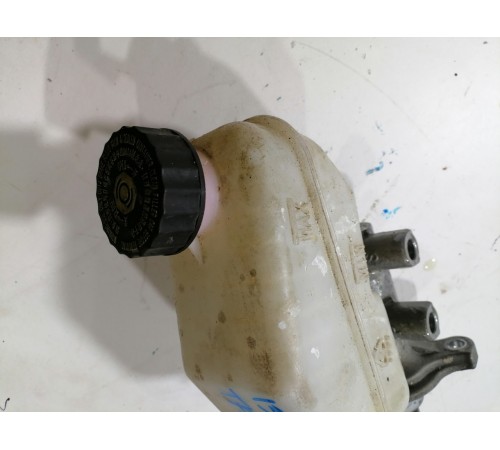 Главный торозной цилиндр с бачком