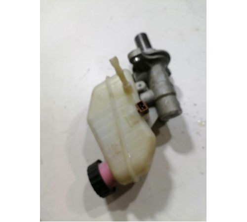 Главный торозной цилиндр с бачком