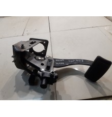 Педаль тормоза