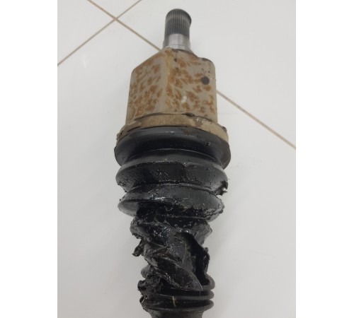 Привод полуось передний левый