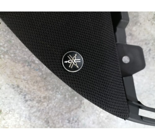 Динамик (уголок) двери передний правый