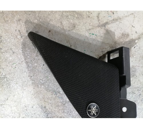 Динамик (уголок) двери передний правый