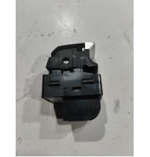 Кнопка открывания багажника