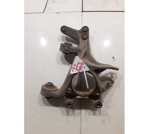 Кулак поворотный(задний левый)