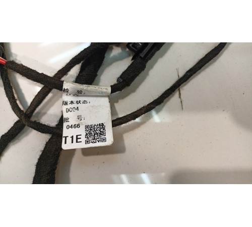 Электропроводка двери задней левой