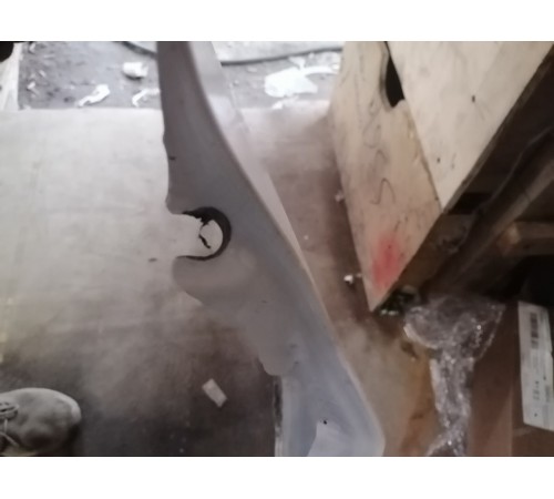 Крыло переднее правое