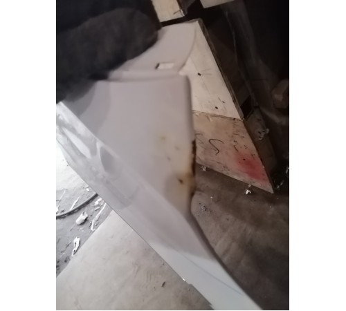 Крыло переднее правое