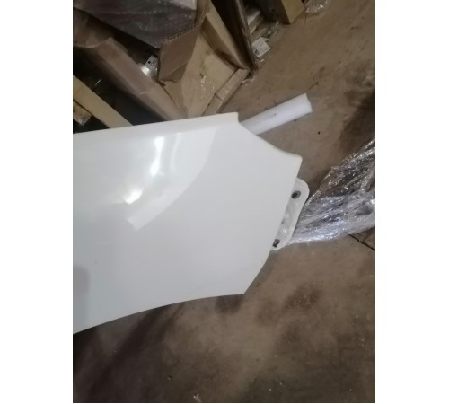 Крыло переднее правое