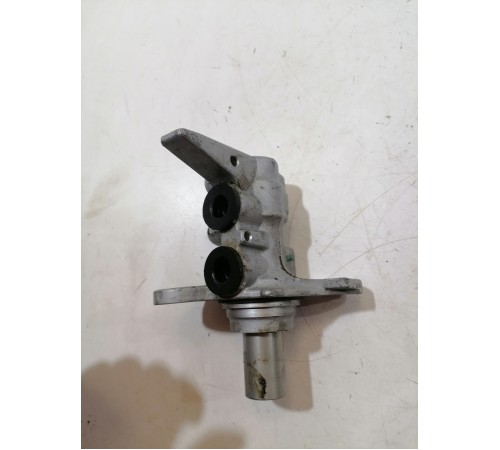 Главный тормозной цилиндр