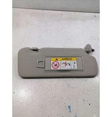 Козырёк солнцезащитный правый