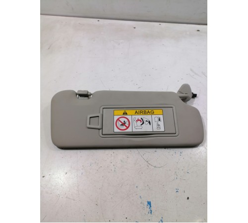 Козырёк солнцезащитный правый