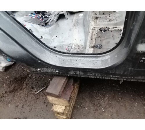 Порог со стойкой правый