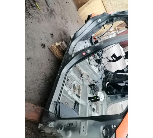 Порог со стойкой правый