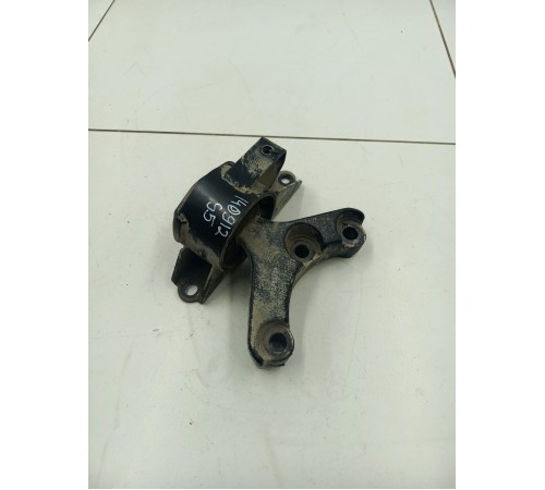 Опора двигателя левая