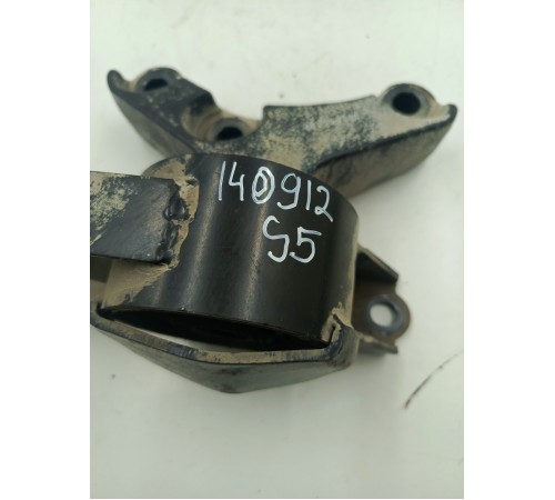 Опора двигателя левая