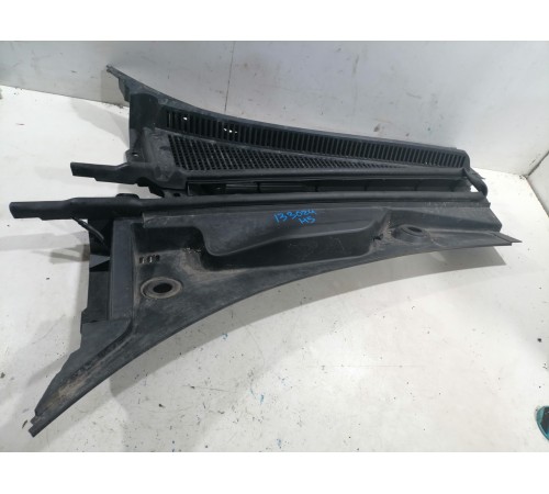 Жабо панель лобового стекла правая часть