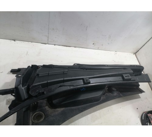 Жабо панель лобового стекла правая часть