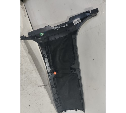 Накладка стойки левая нижняя