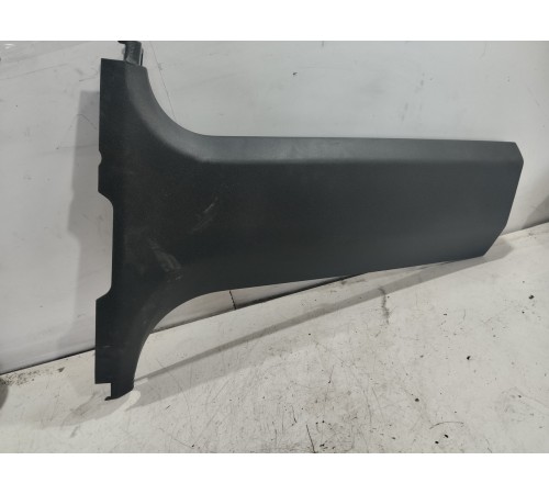 Накладка стойки левая нижняя